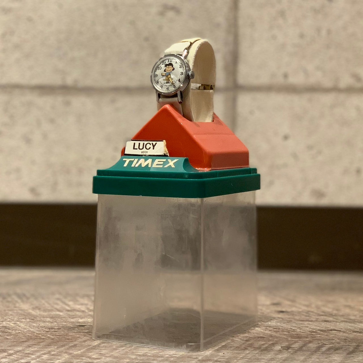 1952年代 PEANUTS ルーシー・ヴァン・ペルト スヌーピー TIMEX