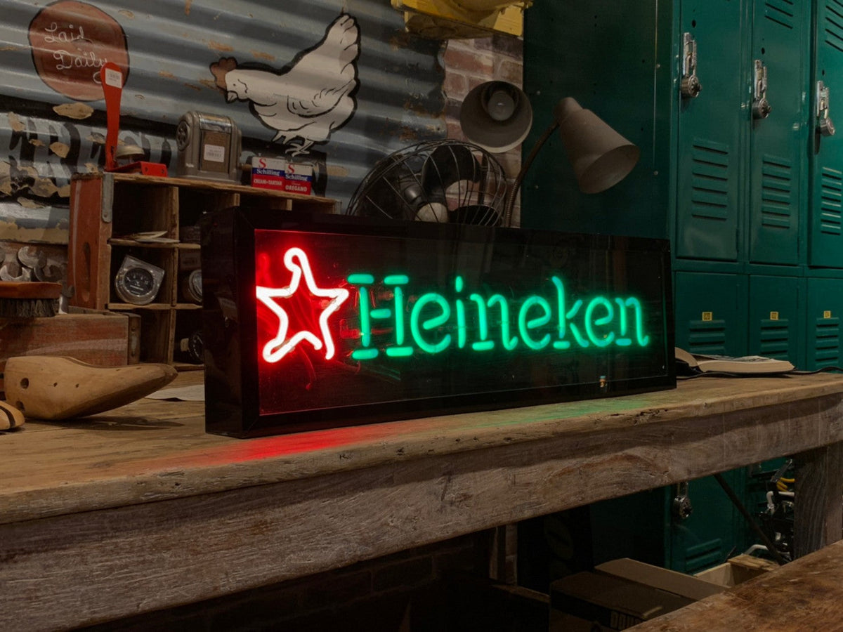 非売品　Heineken ネオン看板 約60cm x 20cm ランキング上位のプレゼント ネオン看板 Heineken 非売品 約60cm