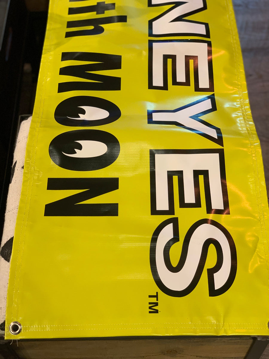 MOONEYES ムーンアイズ ビニールバナー フラッグ ポスター タペストリー 楽天市場】ムーンアイズ グッズ アメリカン雑貨 MOONEYES