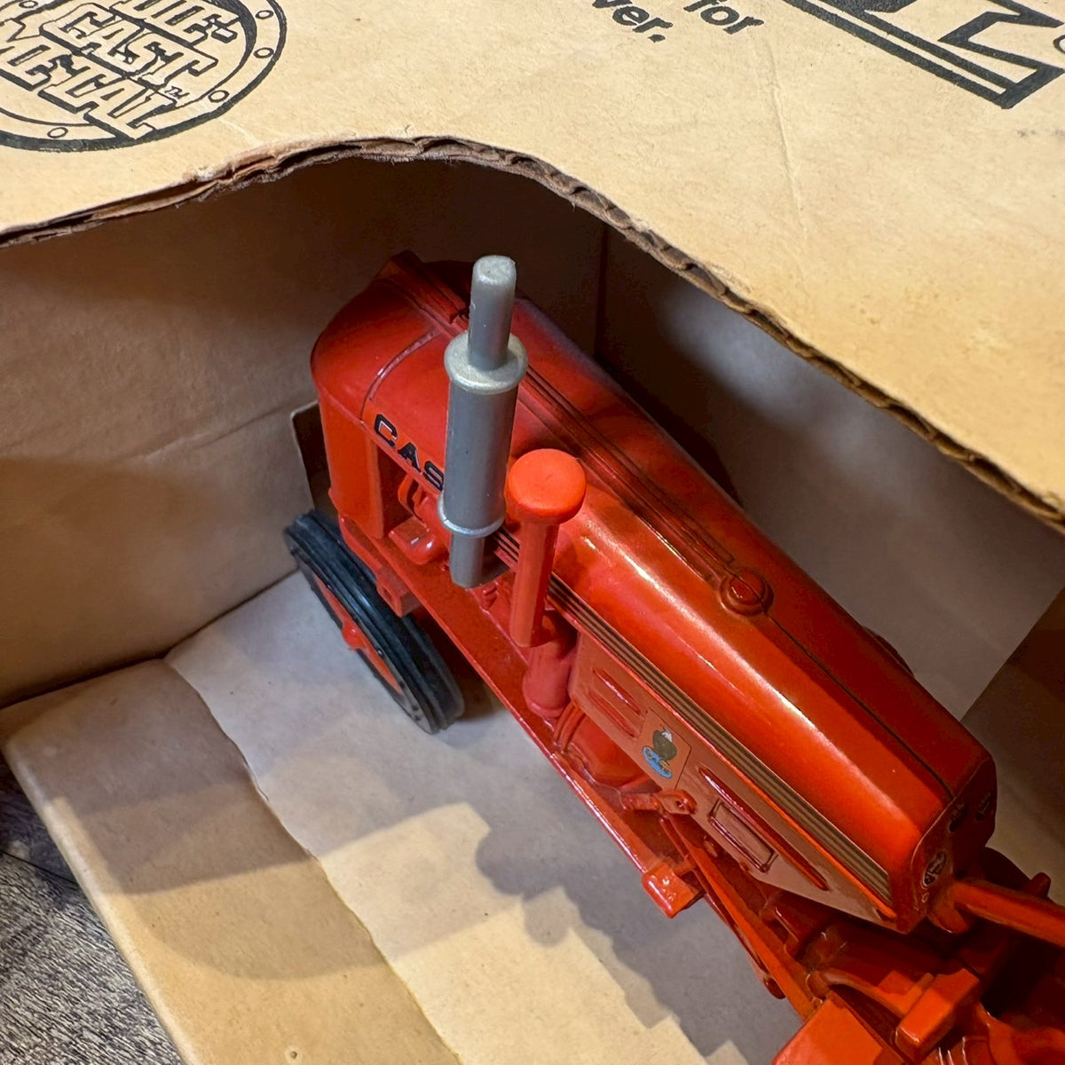 ビンテージ　人形　トラクター　欧州　置物　インテリア　工芸品　美術品　A2700 CASE VAC トラクター 【ERTL（アートル）】 ミニチュアモデル レトロ