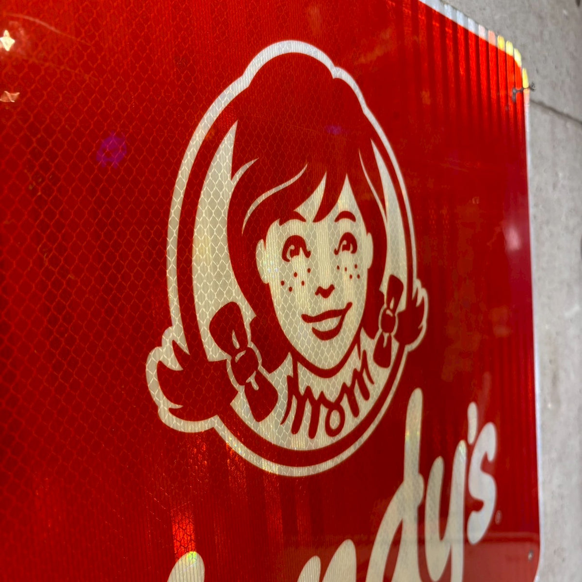 Wendy's ウェンディーズ 看板 Wendy's ウェンディーズ 看板 メタルサイン エンボス アメリカ