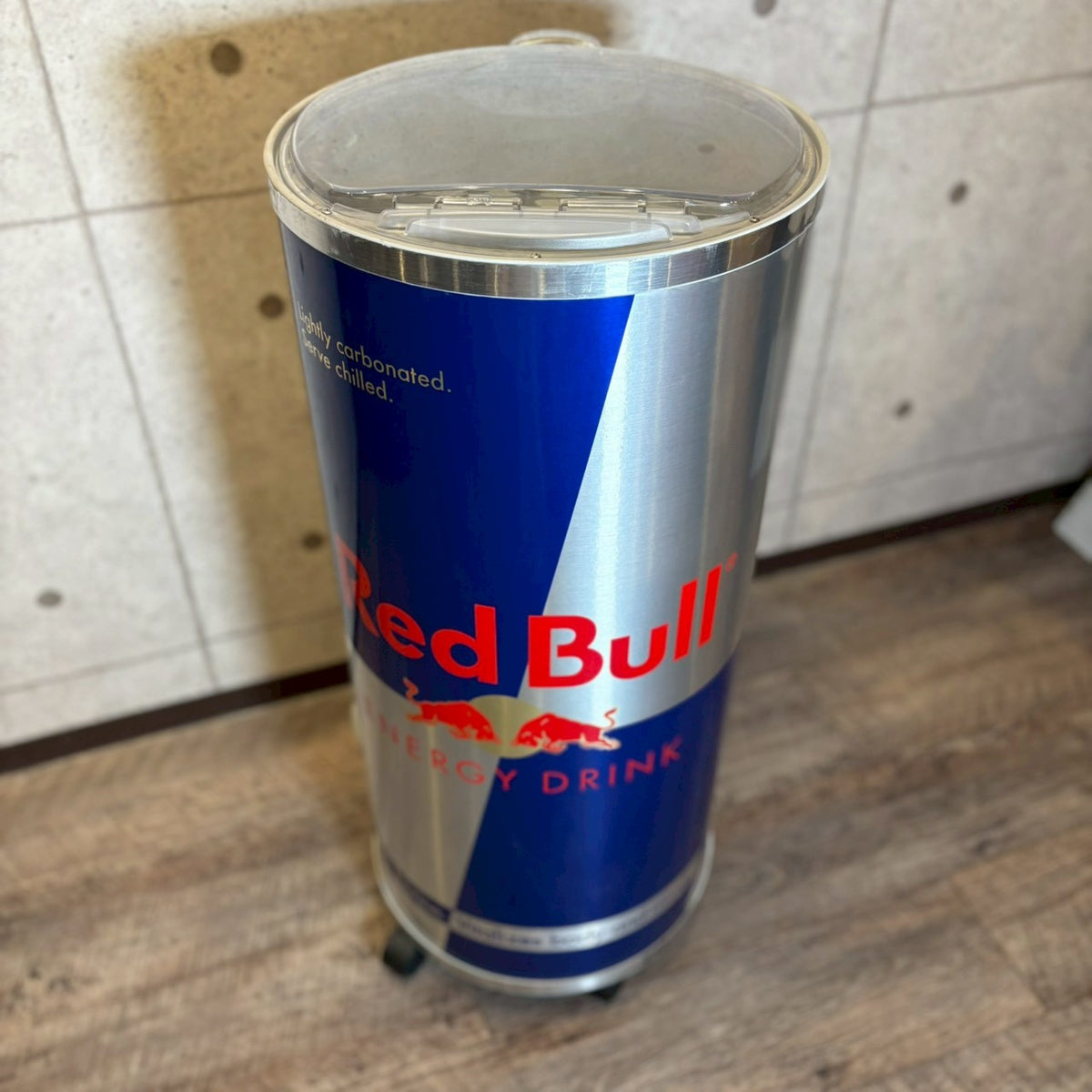 クーラーボックス【Red Bull(レッドブル)】店舗ディスプレイ