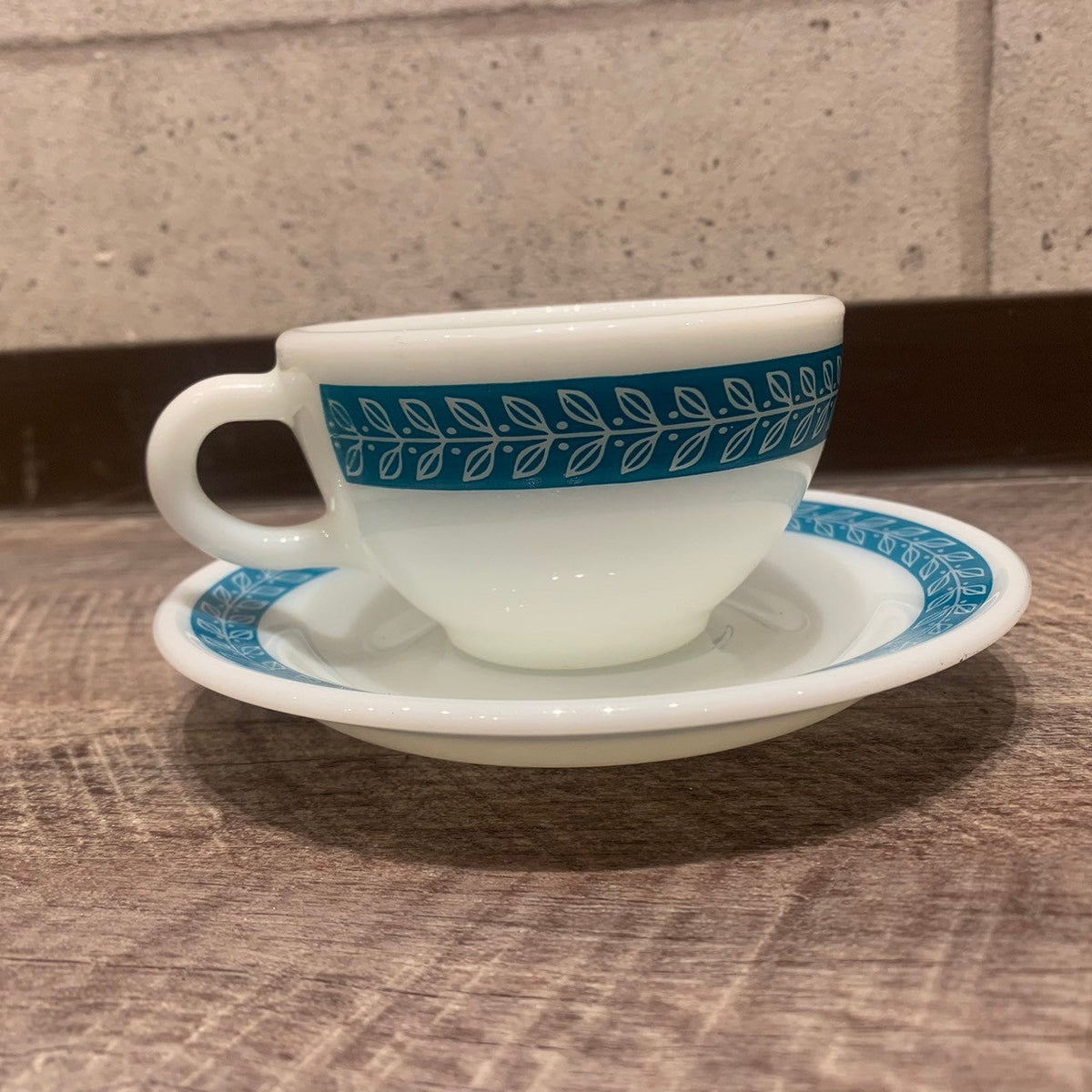 PYREX オールドパイレックス ブルーローレル カップ&ソーサー