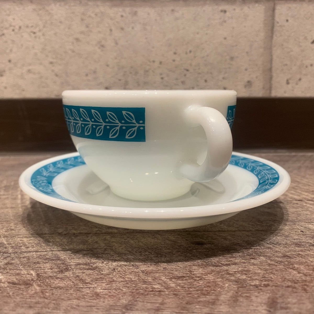 PYREX オールドパイレックス ブルーローレル カップ&ソーサー