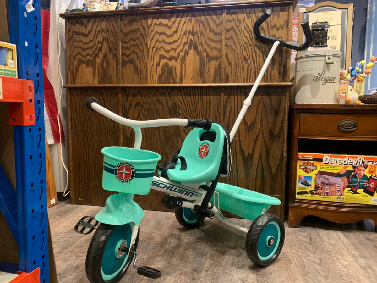 シュウイン　SCHWINN　三輪車　組み立てたのみで未使用 シュウィン 三輪車 【公式通販】