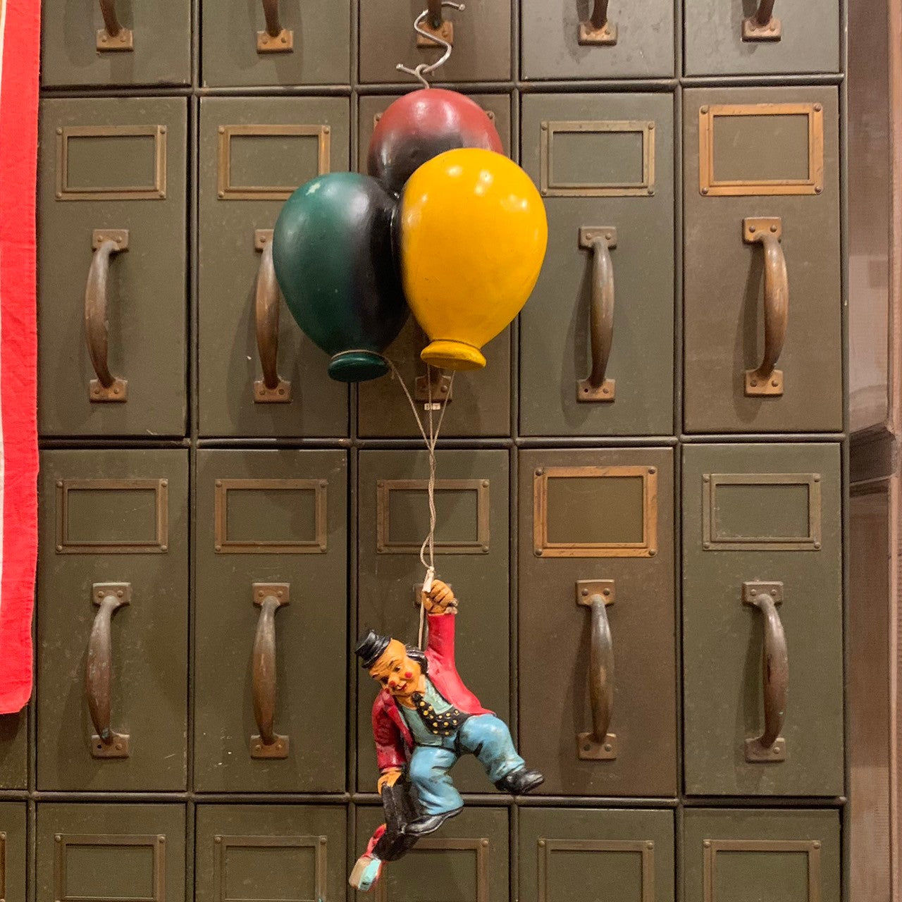 88BDB75B-FA28-484F-9B66-