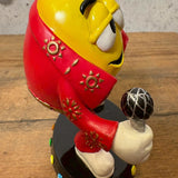 陶器フィギュア　【M&M's Sweet On Elvis collection】イエロー　エルビスプレスリー　陶器製　シリアルナンバー入り　ヴィンテージ