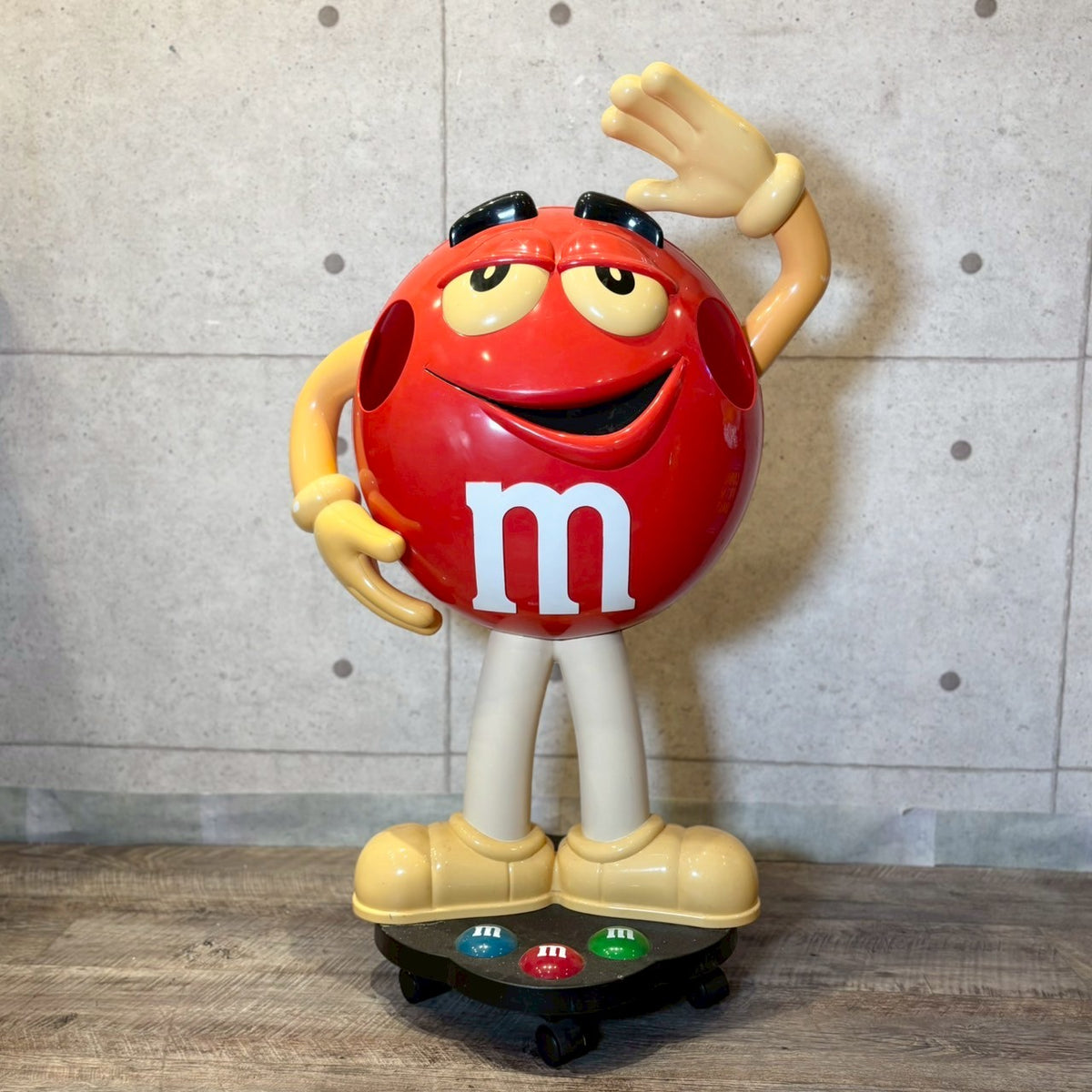 ストアディスプレイ 【M&M'S（エムアンドエムズ）】レッド
