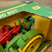 John Deere（ジョンディア）Waterloo トラクター　【ERTL（アートル）】  ミニチュアモデル　レトロ農機　オブジェ　ミニカー　ヴィンテージ