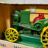 John Deere（ジョンディア）Waterloo トラクター　【ERTL（アートル）】  ミニチュアモデル　レトロ農機　オブジェ　ミニカー　ヴィンテージ