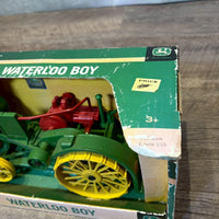 John Deere（ジョンディア）Waterloo トラクター　【ERTL（アートル）】  ミニチュアモデル　レトロ農機　オブジェ　ミニカー　ヴィンテージ