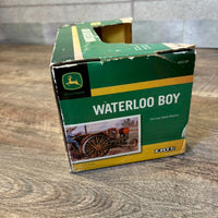 John Deere（ジョンディア）Waterloo トラクター　【ERTL（アートル）】  ミニチュアモデル　レトロ農機　オブジェ　ミニカー　ヴィンテージ