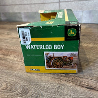 John Deere（ジョンディア）Waterloo トラクター　【ERTL（アートル）】  ミニチュアモデル　レトロ農機　オブジェ　ミニカー　ヴィンテージ