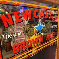 パブミラー【Newcastle Brown Ale（ニューカッスル・ブラウンエール） 】額装　アート　ヴィンテージ
