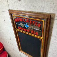 パブミラー【Newcastle Brown Ale（ニューカッスル・ブラウンエール） 】額装　アート　ヴィンテージ