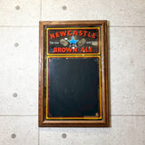 パブミラー【Newcastle Brown Ale（ニューカッスル・ブラウンエール） 】額装　アート　ヴィンテージ