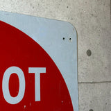 道路標識　【DO NOT ENTER】　ロードサイン　ヴィンテージ看板