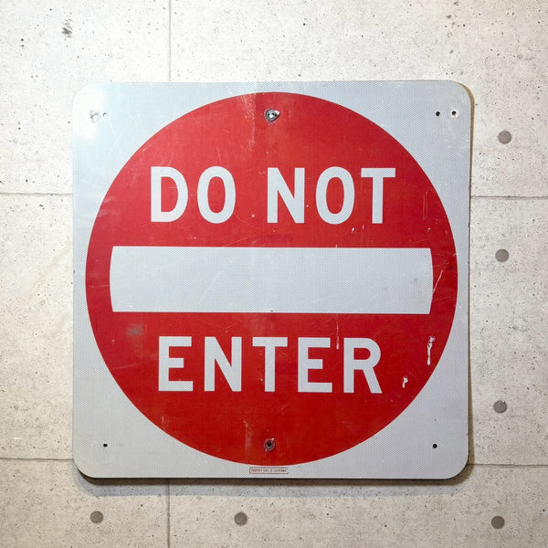 道路標識　【DO NOT ENTER】　ロードサイン　ヴィンテージ看板