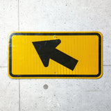 道路看板　【進行方向誘導】　ロードサイン　実物標識　