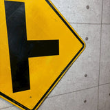 道路標識　【T字路（T-INTERSECTION）】　ロードサイン　ヴィンテージ看板