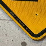 道路標識　【T字路（T-INTERSECTION）】　ロードサイン　ヴィンテージ看板