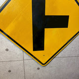 道路標識　【T字路（T-INTERSECTION）】　ロードサイン　ヴィンテージ看板