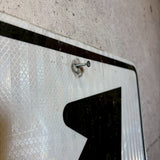 道路看板　【進行方向誘導】　ロードサイン　実物標識