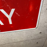 道路看板　【WRONG WAY】　ロードサイン　実物標識