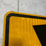 道路看板　【進行方向誘導】　ロードサイン　実物標識　