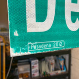 道路看板【De Lacey AVE OON】　ロードサイン　実物標識