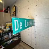 道路看板【De Lacey AVE OON】　ロードサイン　実物標識