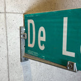 道路看板【De Lacey AVE OON】　ロードサイン　実物標識