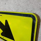 道路看板　【進行方向誘導】　ロードサイン　実物標識　