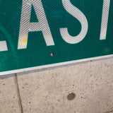 道路看板　【EAST】　ロードサイン　実物標識　中