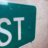 道路看板　【EAST】　ロードサイン　実物標識　中