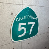 道路標識　【CALIFORNIA　57】　ロードサイン　ヴィンテージ看板