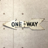 ロードサイン　【ONE WAY】　道路看板　標識
