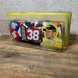ダイキャストカー【M&M's（エムアンドエムズ）】Elliott Sadler NASCAR #38 Winner's Circle 1/24スケール 星条旗カラー ヴィンテージ