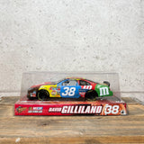 ダイキャストカー【M&M's（エムアンドエムズ）】David Gilliland NASCAR #38 Winner's Circle 1/24スケール ヴィンテージ