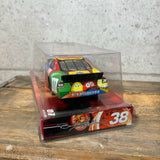 ダイキャストカー【M&M's（エムアンドエムズ）】David Gilliland NASCAR #38 Winner's Circle 1/24スケール ヴィンテージ