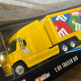 ダイキャストカー トレーラーリグ【M&M's（エムアンドエムズ）】Winner's Circle NASCAR Elliott Sadler #38 Trailer Rig 1/64 トレーラー ミニカー ヴィンテージ