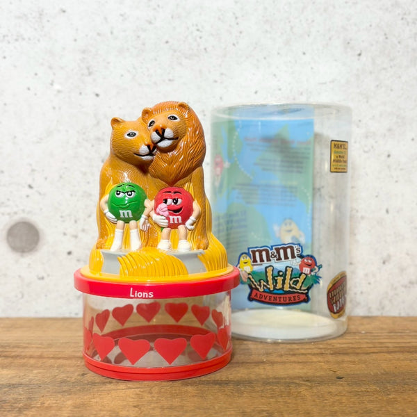 貯金箱【M&M’s（エムアンドエムズ）】Wild Adventures Endangered Wildlife Coin Bank「Lions」 ヴィンテージ