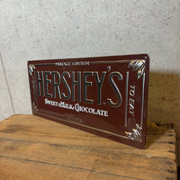 エンボスメタルサイン【HERSHEY'S(ハーシーズ)】BAR TIN　ブリキ看板　サインプレート　エンボス加工　ヴィンテージ