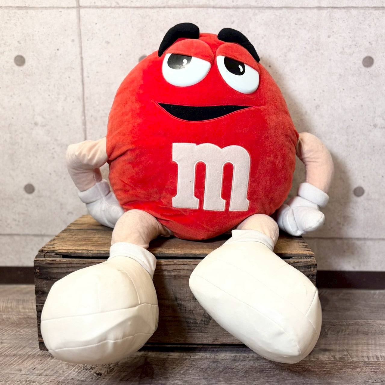 ぬいぐるみ【M&M'S(エムアンドエムズ)】特大 レッド 販促用