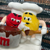陶器製クッキージャー　【M＆M's(エムアンドエムズ)】　小物入れ　レッド＆イエロー