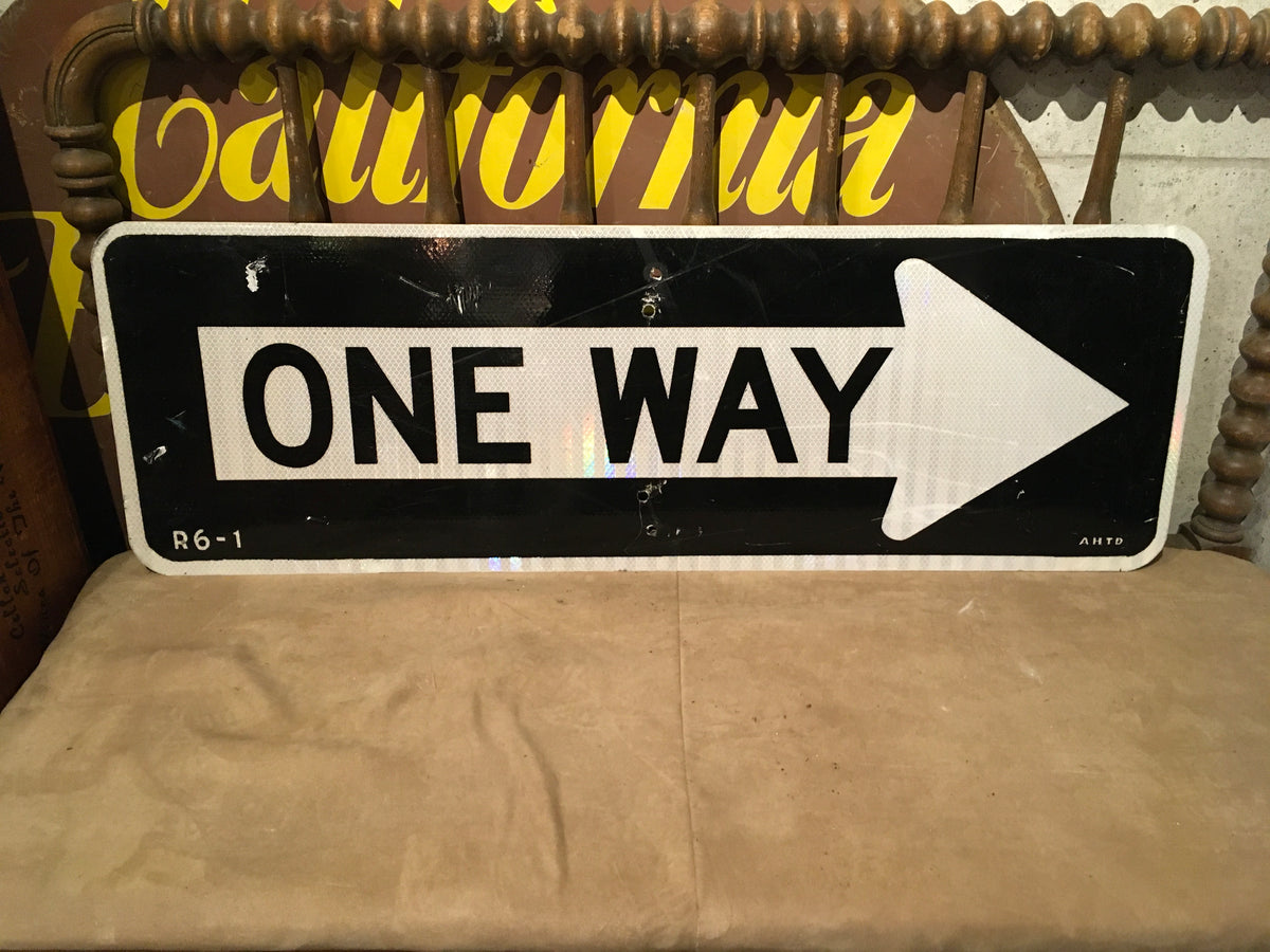 品番0043 ロードサイン ONE WAY 右方向矢印 92×31cm