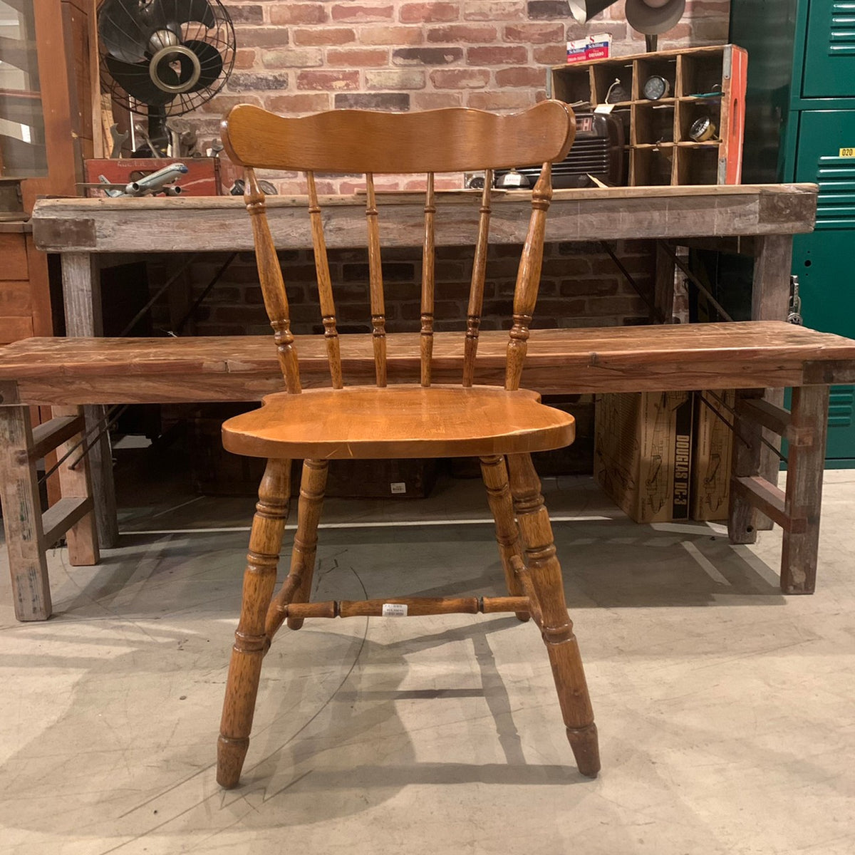 品番0026 アイベックスチェア スピンドルバックチェア 90's ダイニング