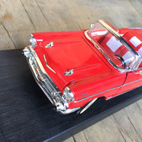 品番3432　1/18スケール　Collection　1957年　CHEVROLET BEL AIR　シボレー ベルエア　レッド　元箱付　 ダイキャストカー　千葉店