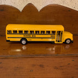 品番4767　K-LINE KRUISERS SCHOOL BUS TOY CAR / スクールバス ミニカー ヴィンテージ　千葉店