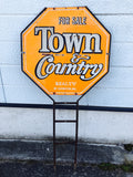 品番2154　サインボード　Town & Country REALTY　タウン＆カントリー　看板　ヴィンテージ　千葉店